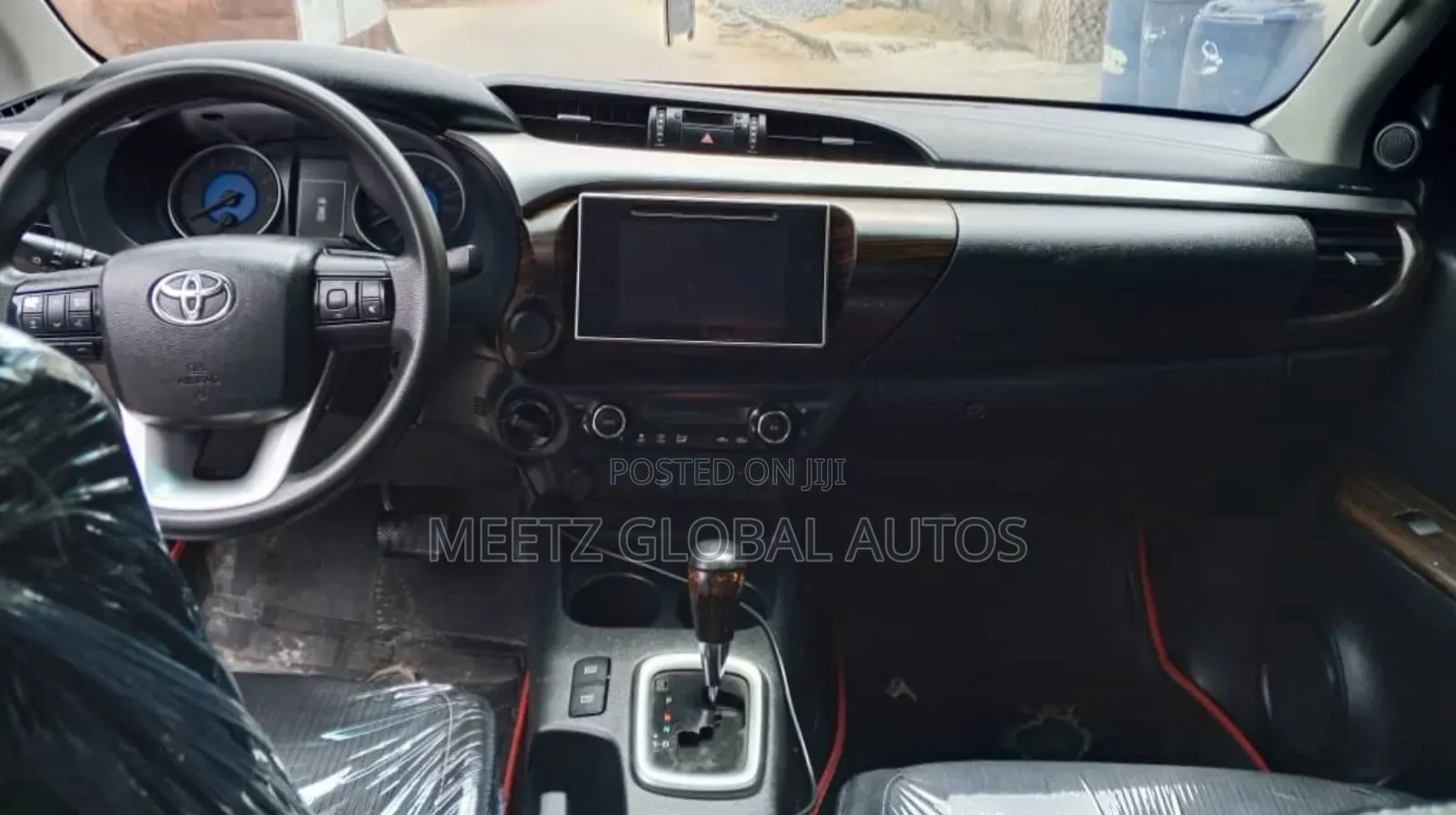 Toyota Hilux SR5 4x4 2019 Black