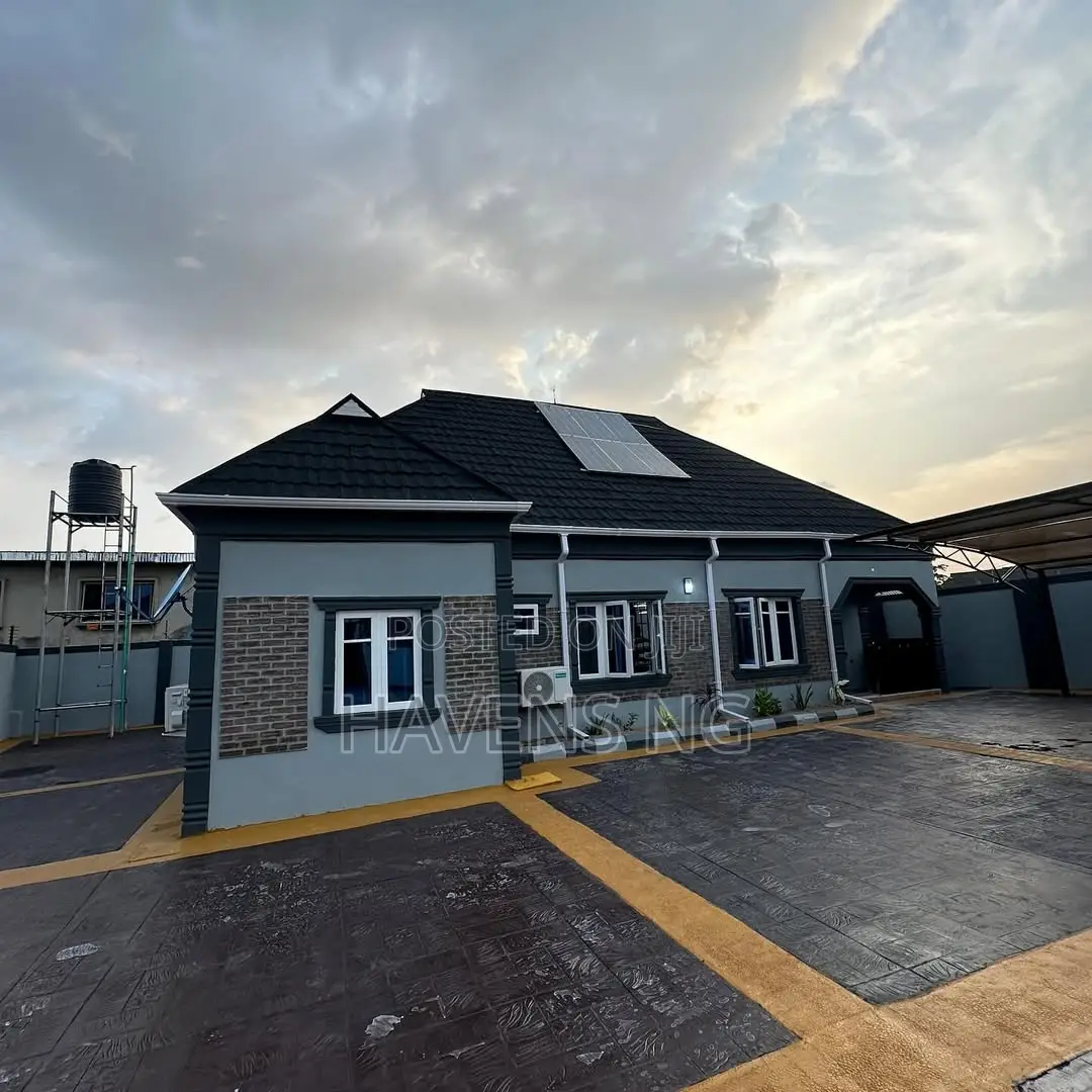 3bdrm Bungalow in Jericho for sale
