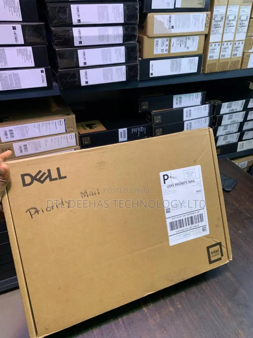 New Laptop Dell Pro Max 16 32GB Intel Core Ultra 9 SSD 1T