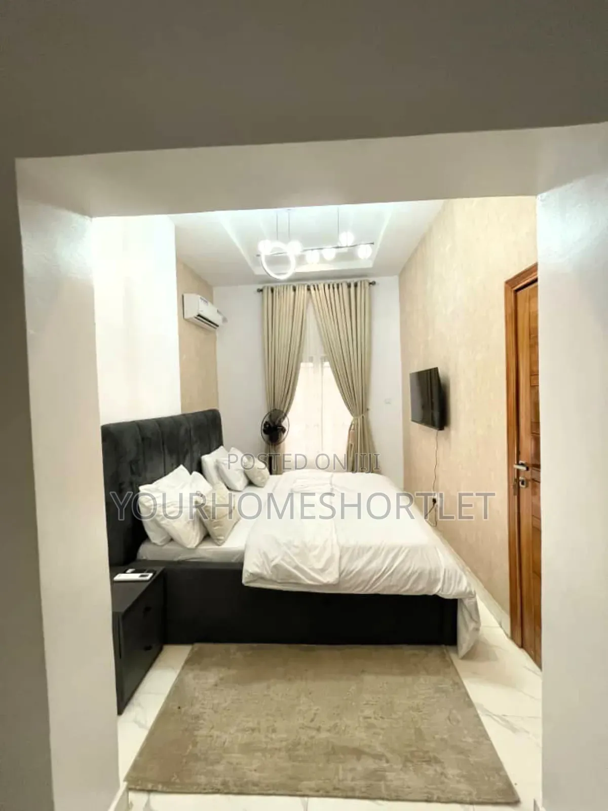 Luxury 5 Bedroom Duplex That Allows Party With Dj