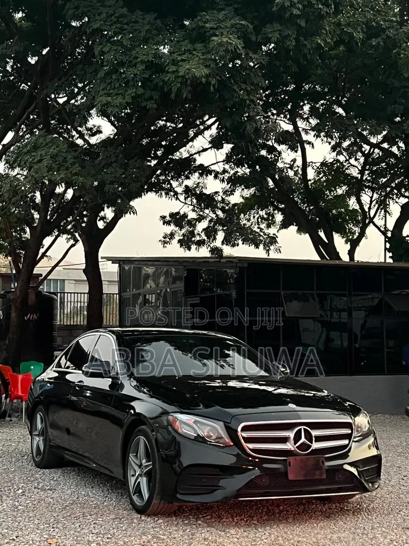 Mercedes-Benz E400 2018 Black