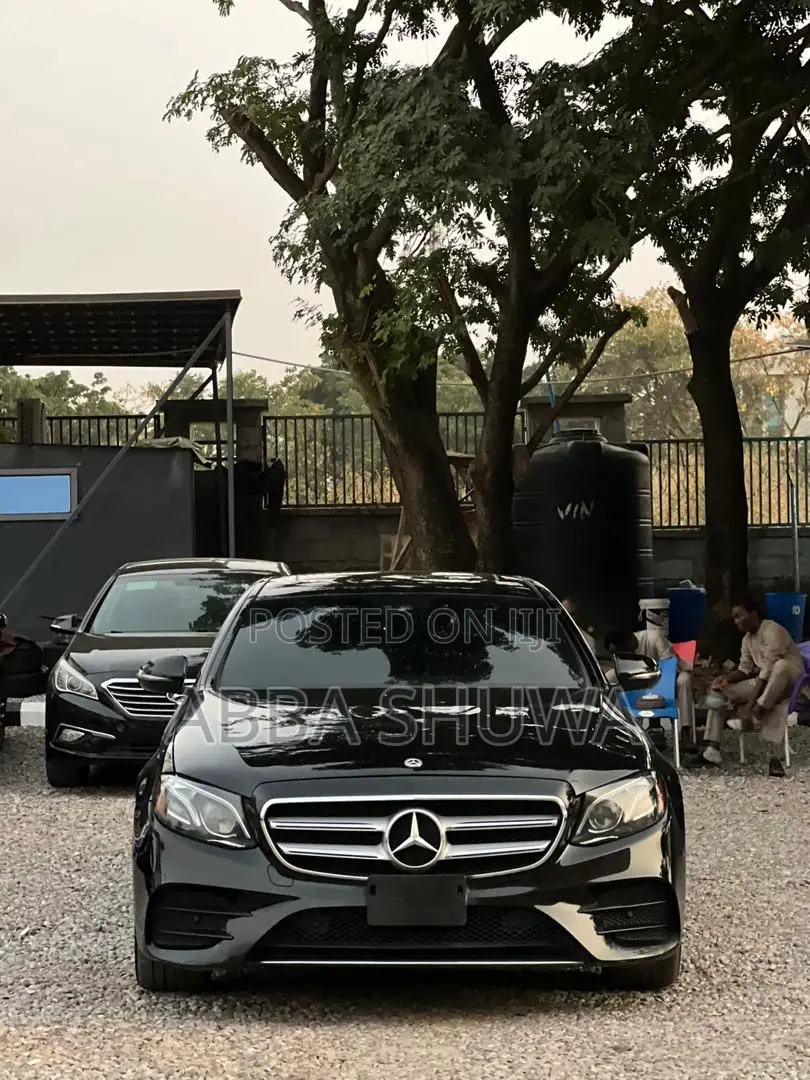 Mercedes-Benz E400 2018 Black