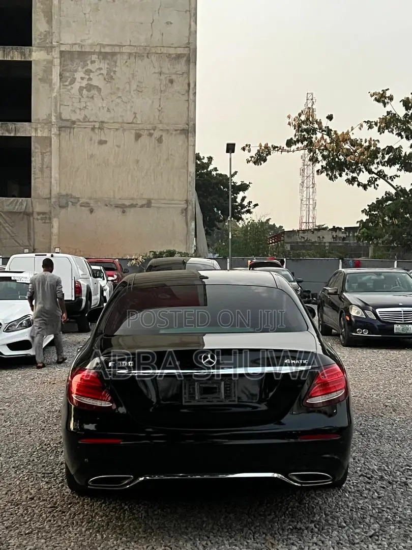 Mercedes-Benz E400 2018 Black