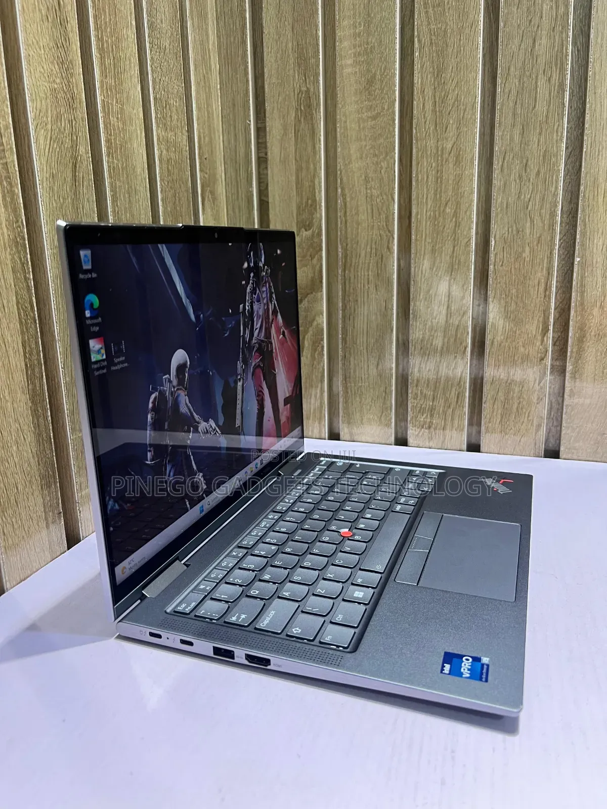 Laptop Lenovo ThinkPad X1 Yoga Gen 8 16GB Intel SSD 256GB