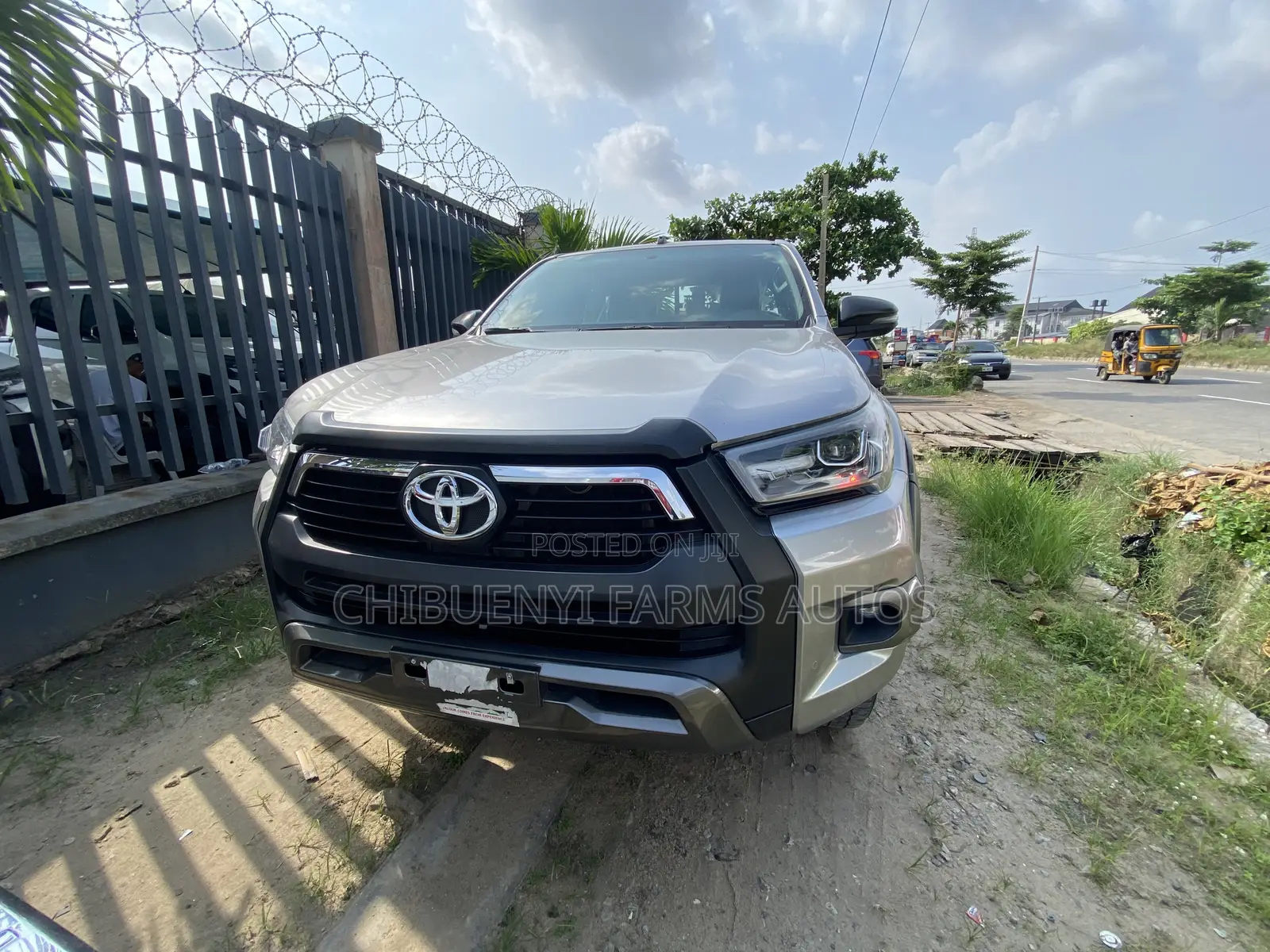 Toyota Hilux 2021 Gray
