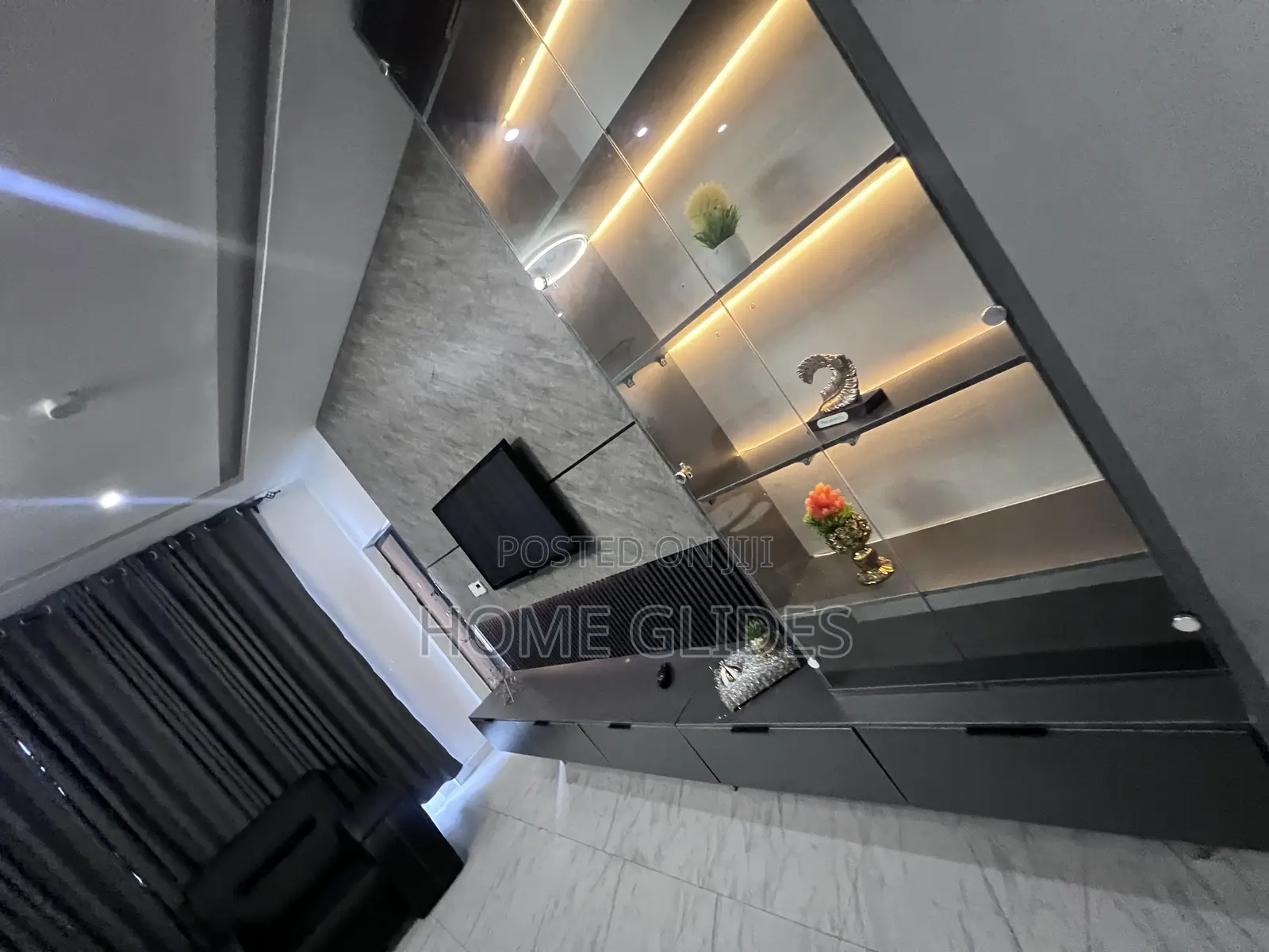 2 Bedroom Apartments