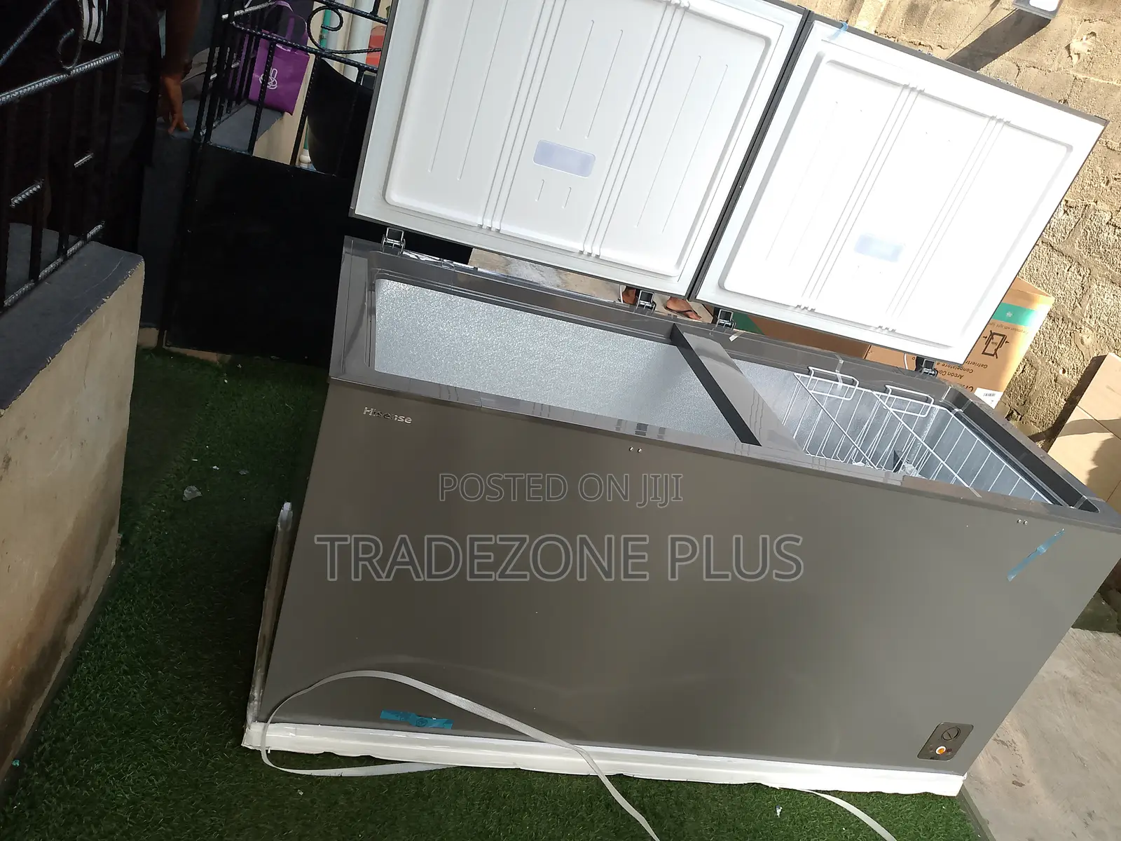 Hisense 520-Litre Freezer With Fast Freeze Function