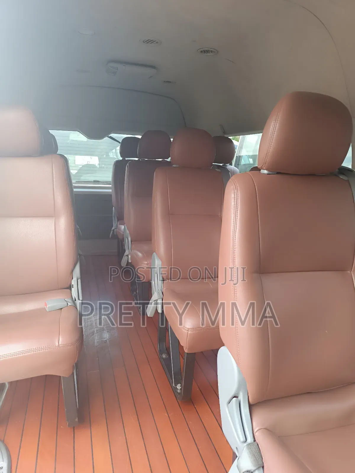Toyota HiAce 2018 Beige
