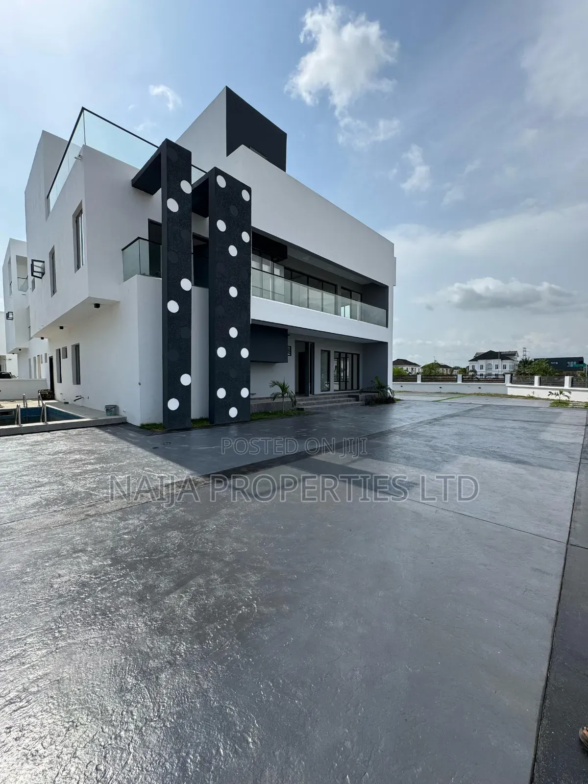 5bdrm Duplex in Royal Garden Estate, Ajah for sale