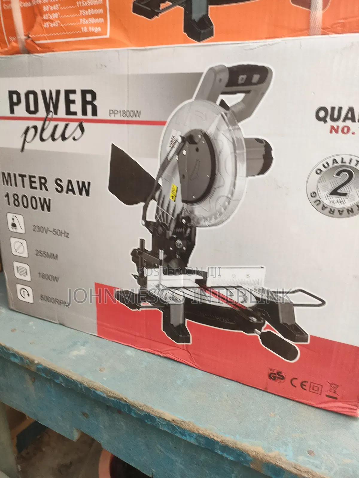 Miter Saw Machine
