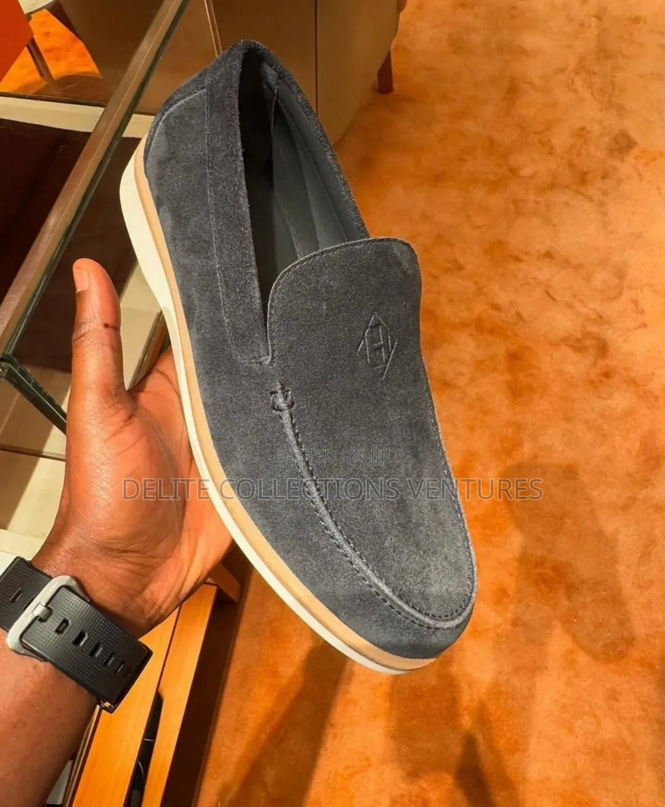 *Original Hermes Loafers *
*Size 40 — 46*
