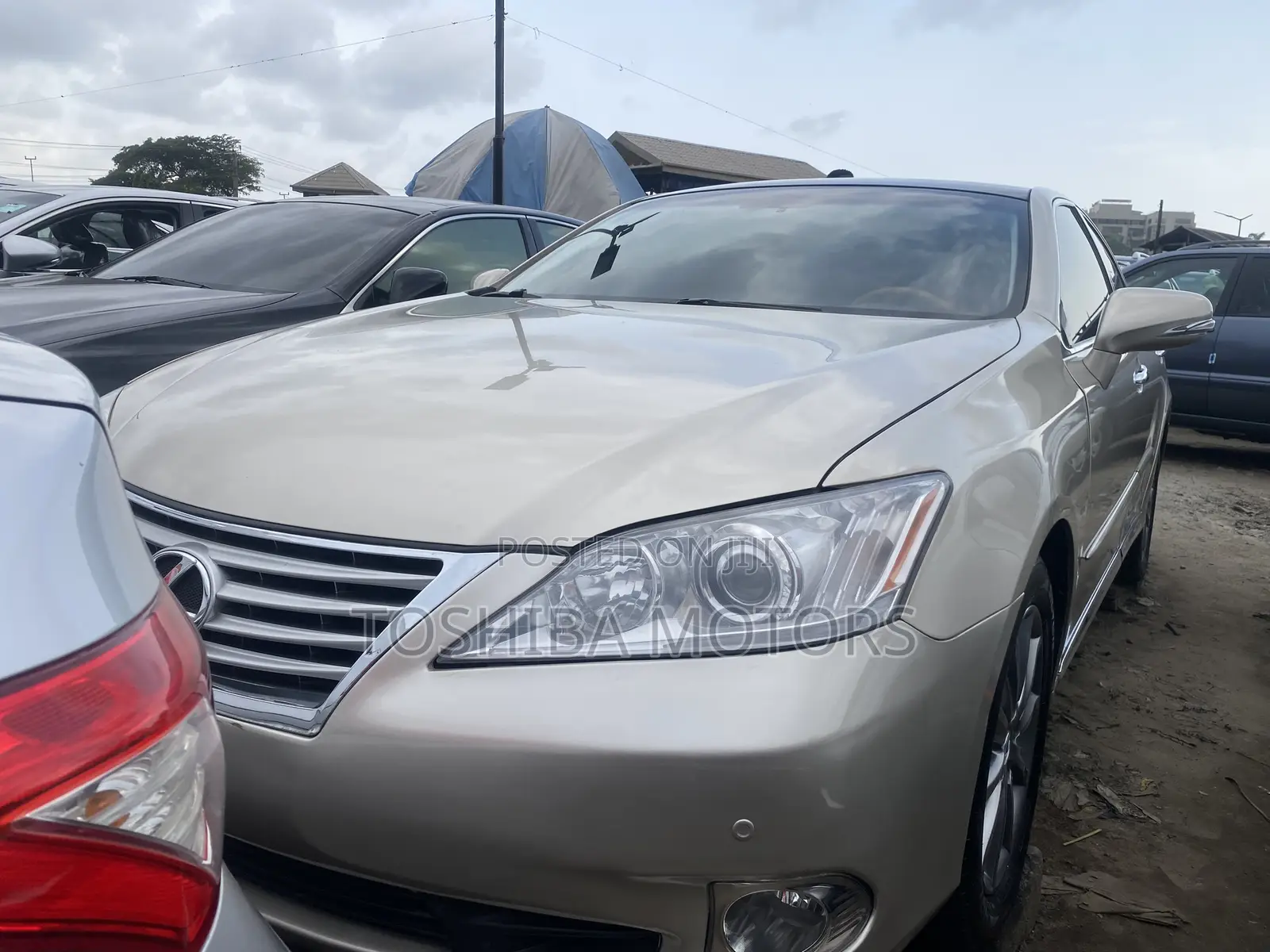 Lexus ES 350 2012 Gold
