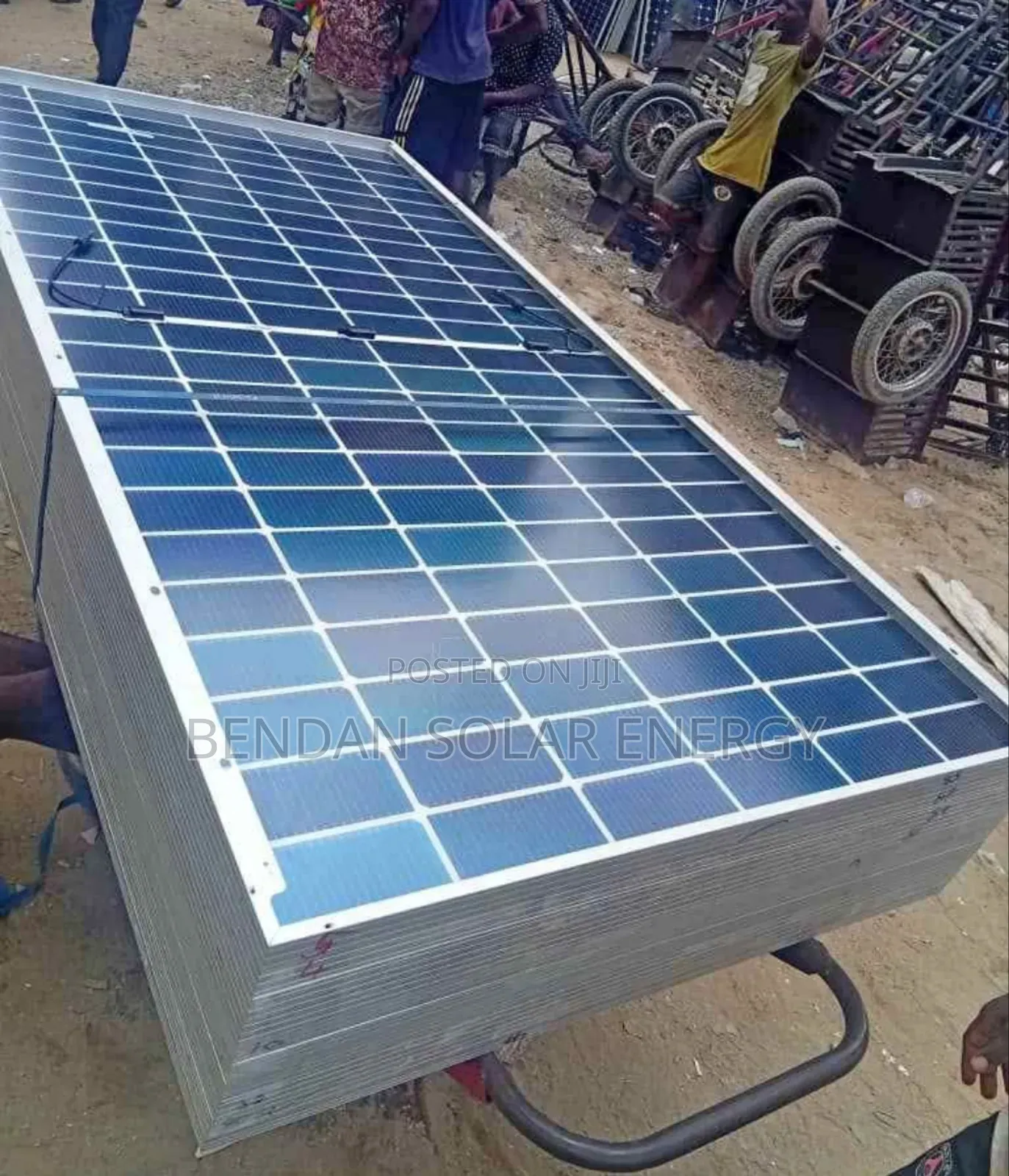 585w Jinko Bifacial Solar Panel – High Efficiency, 144 Cells