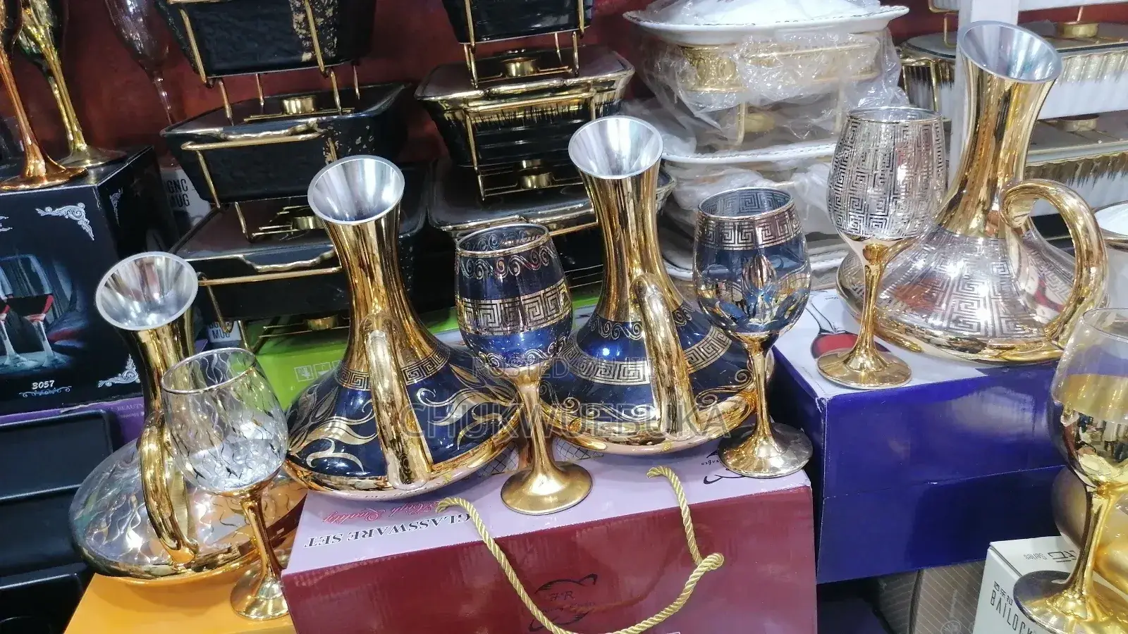 Wine Jar and 6pieces of Glass Cups