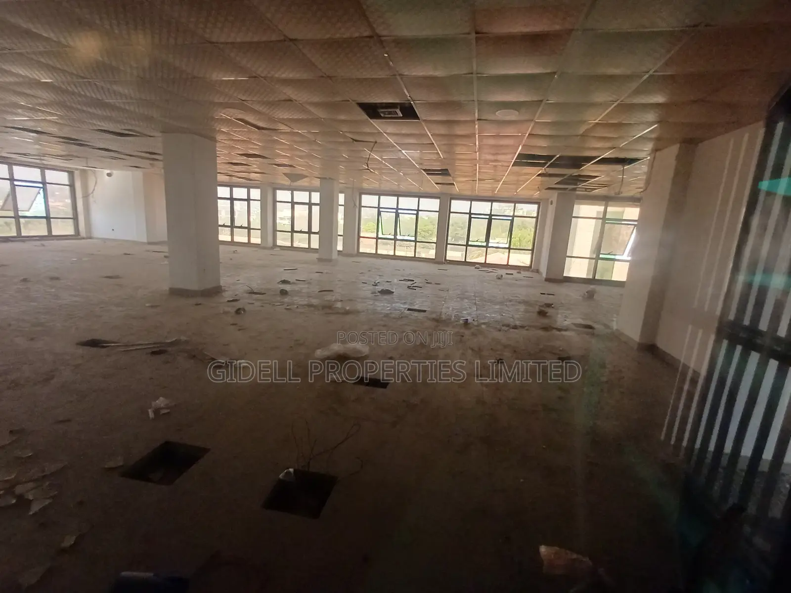 Serviced 300sqm Office Space on the Third Floor With Elevators and Gen