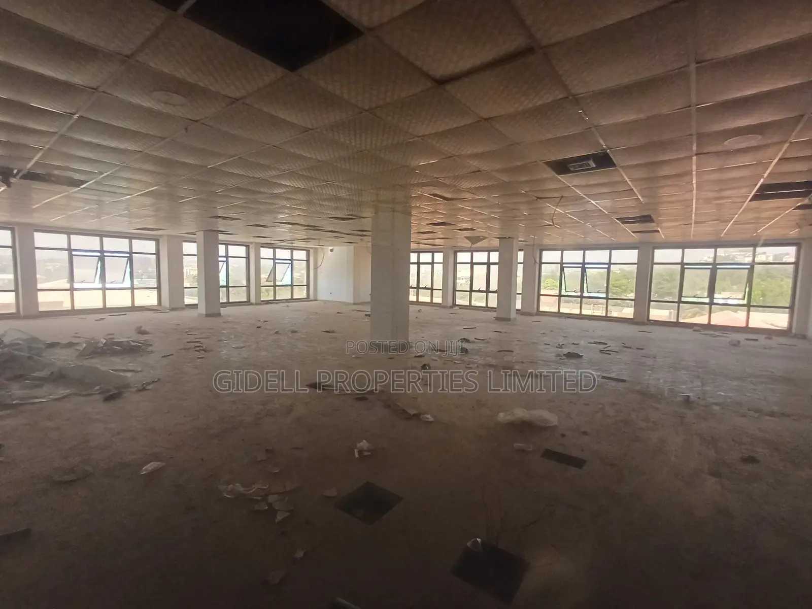 Serviced 300sqm Office Space on the Third Floor With Elevators and Gen