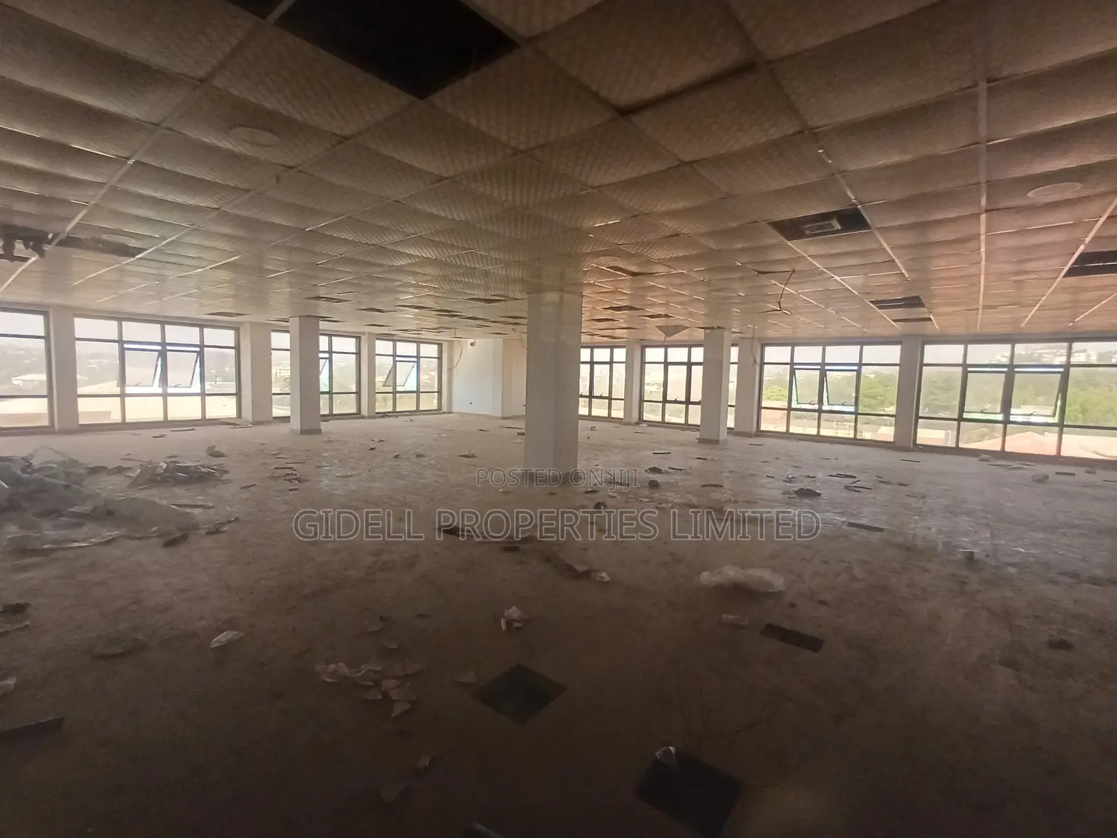 Serviced 300sqm Office Space on the Third Floor With Elevators and Gen