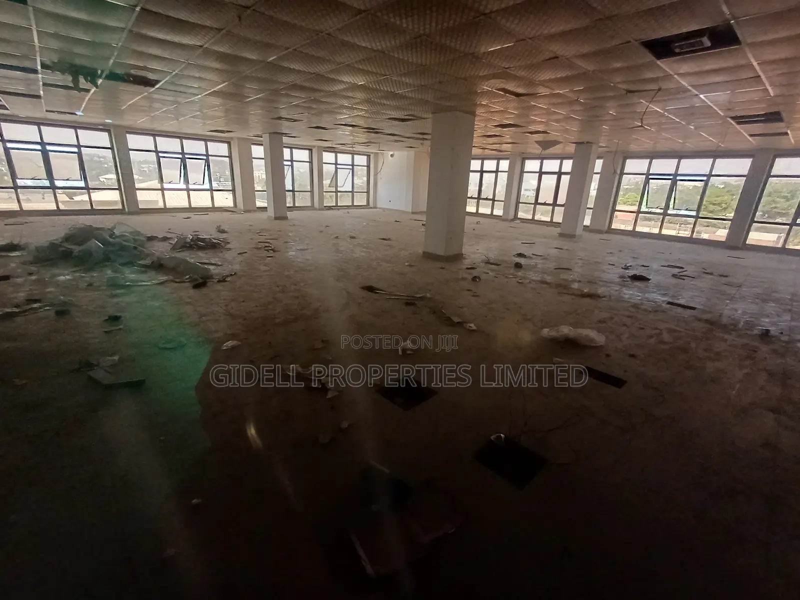 Serviced 300sqm Office Space on the Third Floor With Elevators and Gen