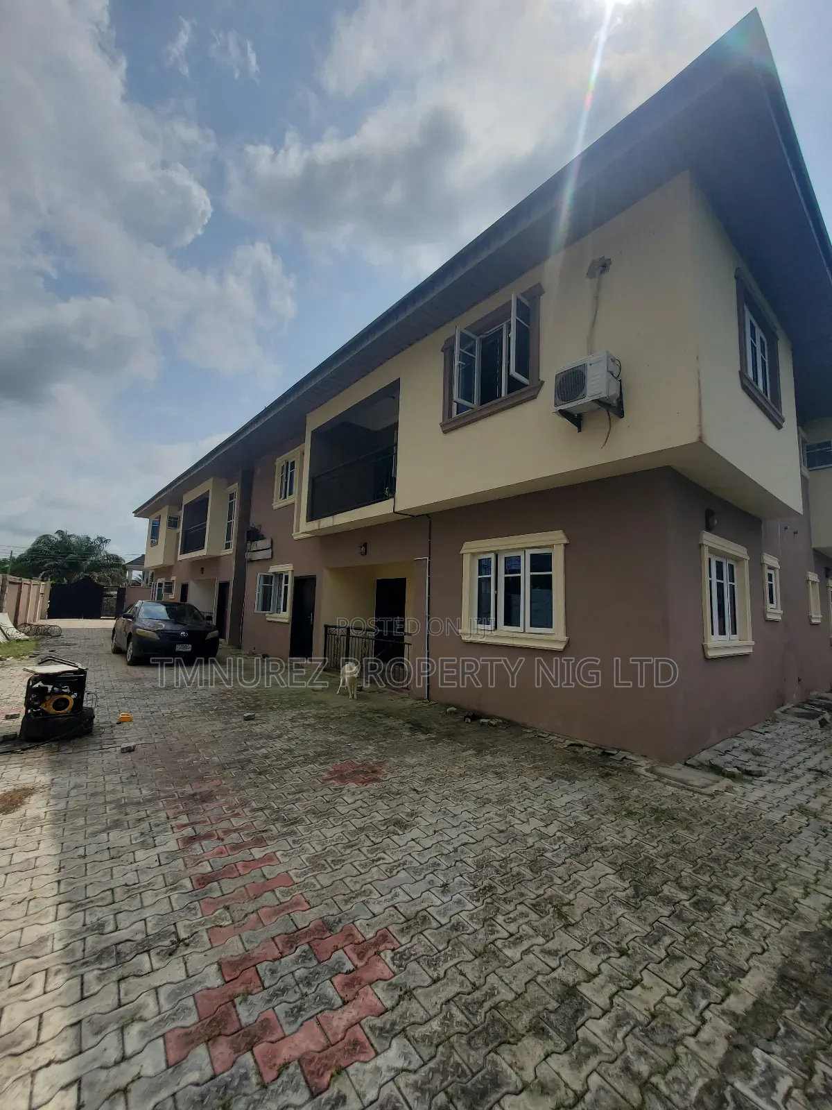 18bdrm Apartment in Close To Mayfair, Chevron for sale