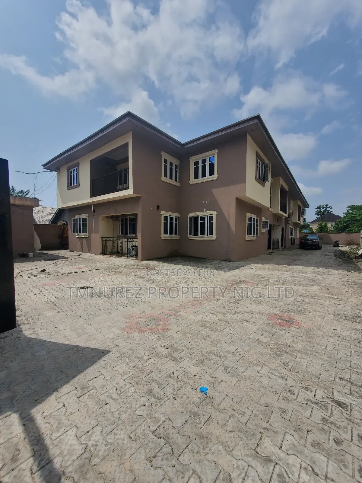18bdrm Apartment in Close To Mayfair, Chevron for sale