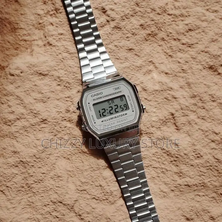 Casio Quality Luxury Men Chain Strap Wristwatch