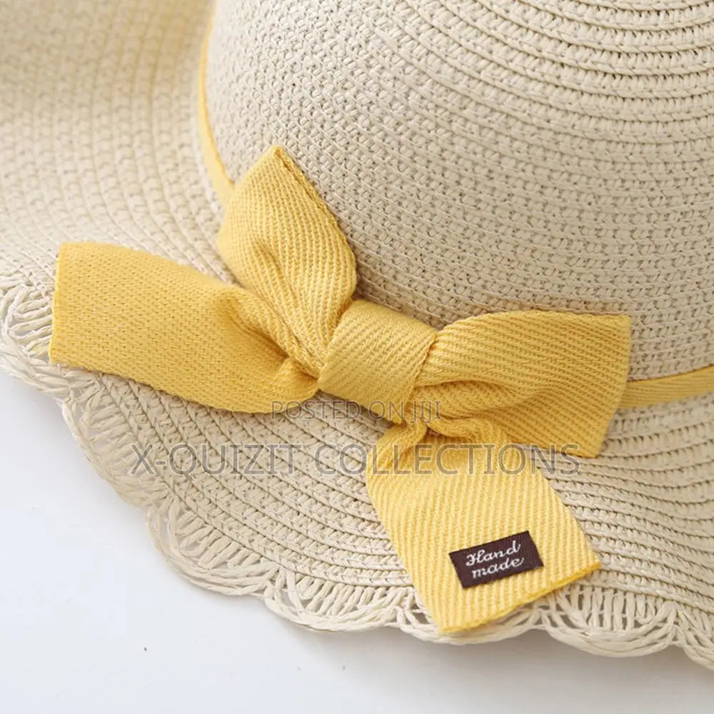 Girls’ Scalloped Straw Beach Hat and Bag