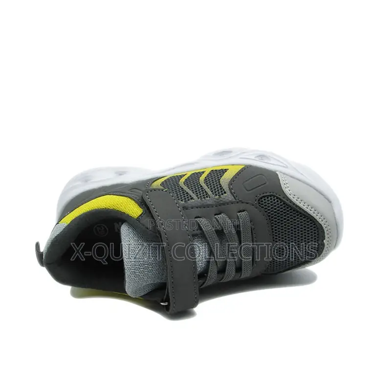 Neon Feet Light Up Sneakers (28-30)