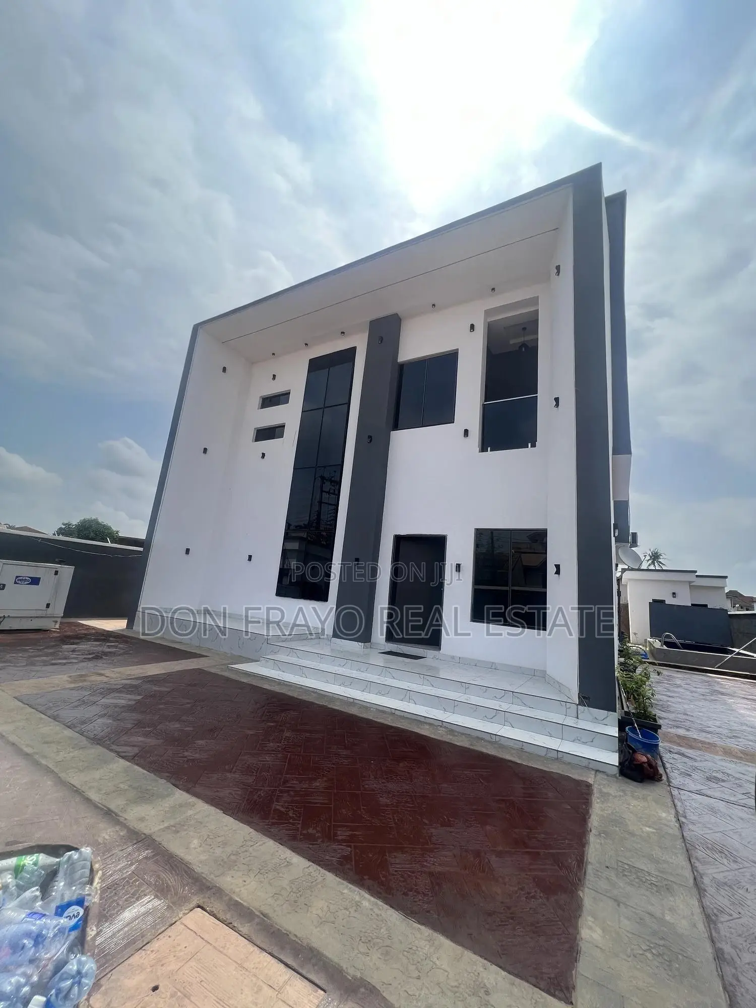 4 Beds Duplex Short Let With Pool in New Bodija Estate