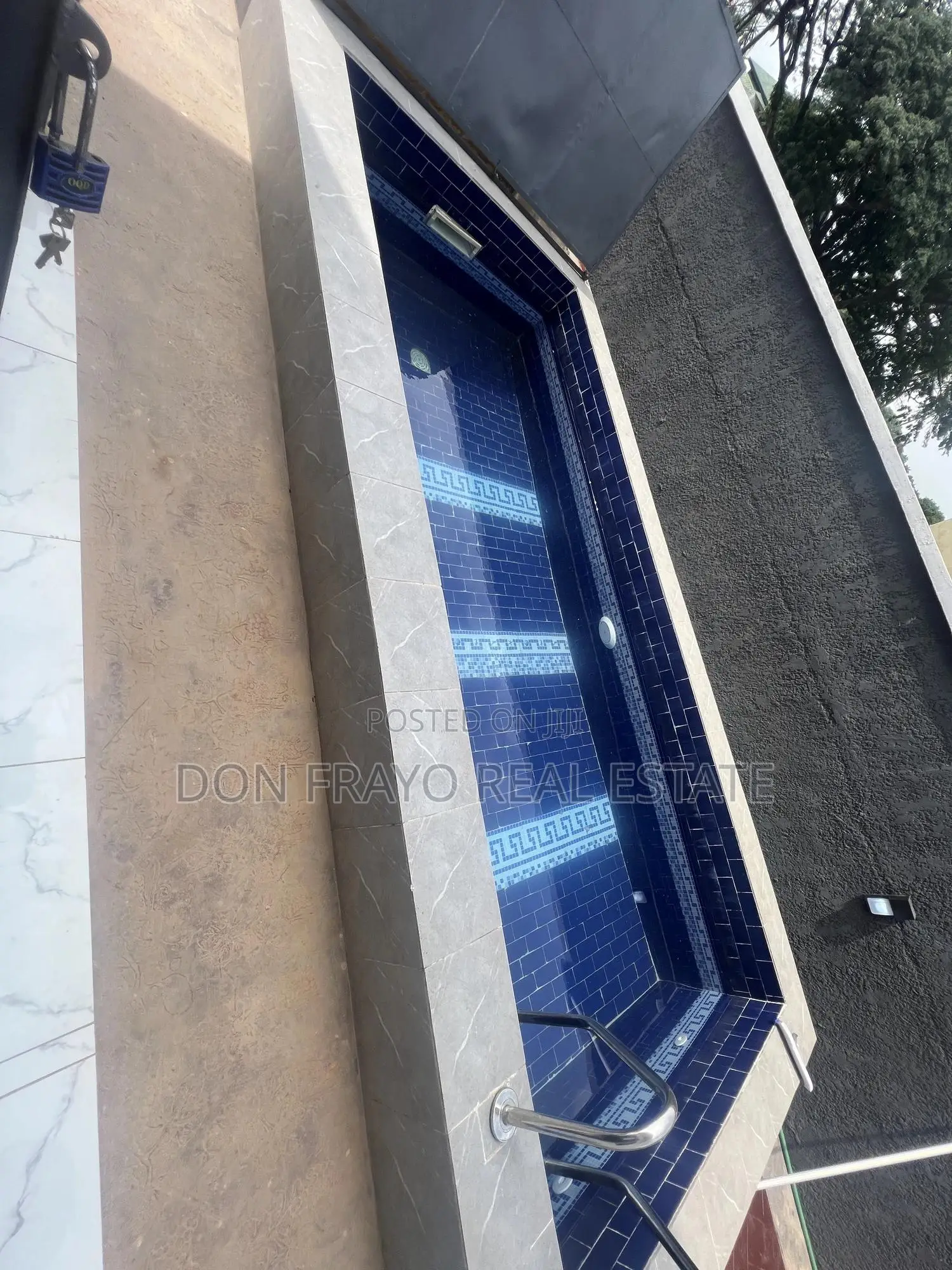 4 Beds Duplex Short Let With Pool in New Bodija Estate