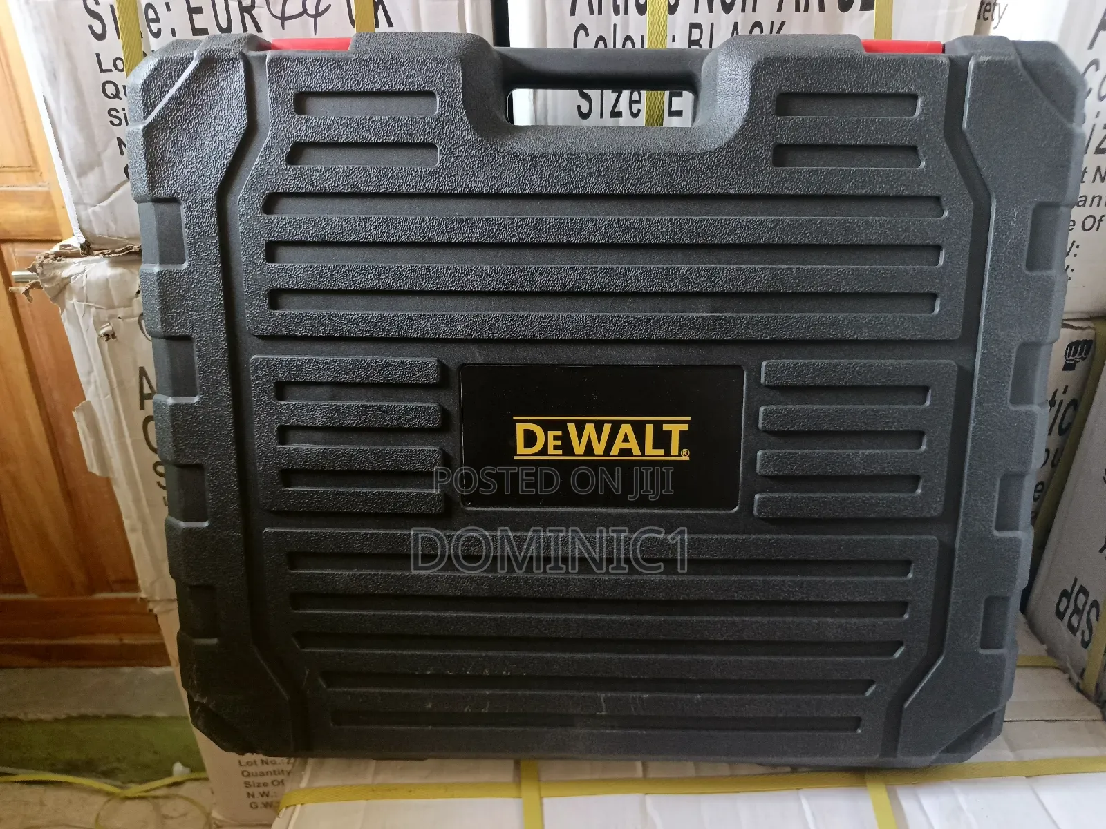 4 in 1 Dewalt Cordless Combo Tool Set.