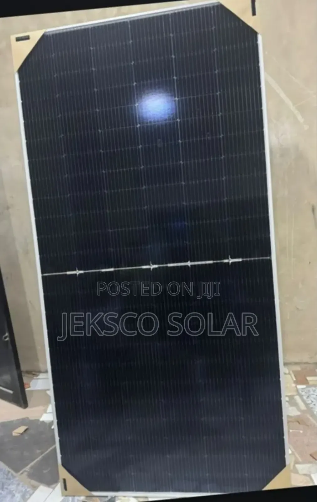700w Jinko Solar Panel, Bi-Facial, Half Cut.