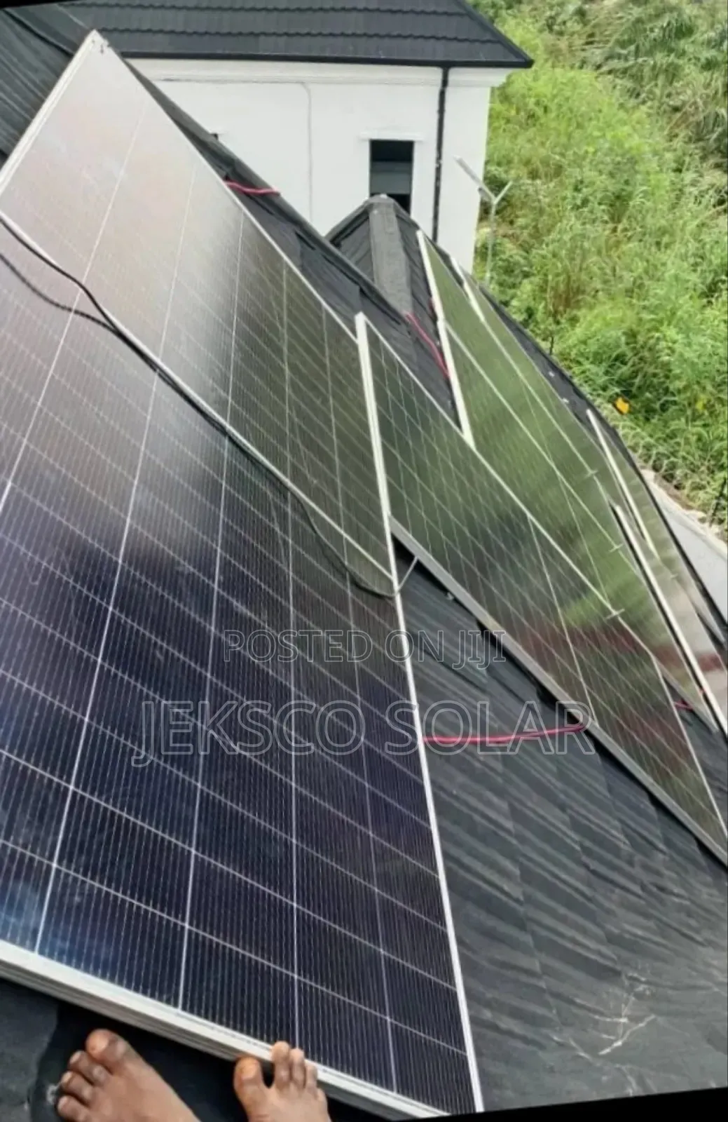700w Jinko Solar Panel, Bi-Facial, Half Cut.