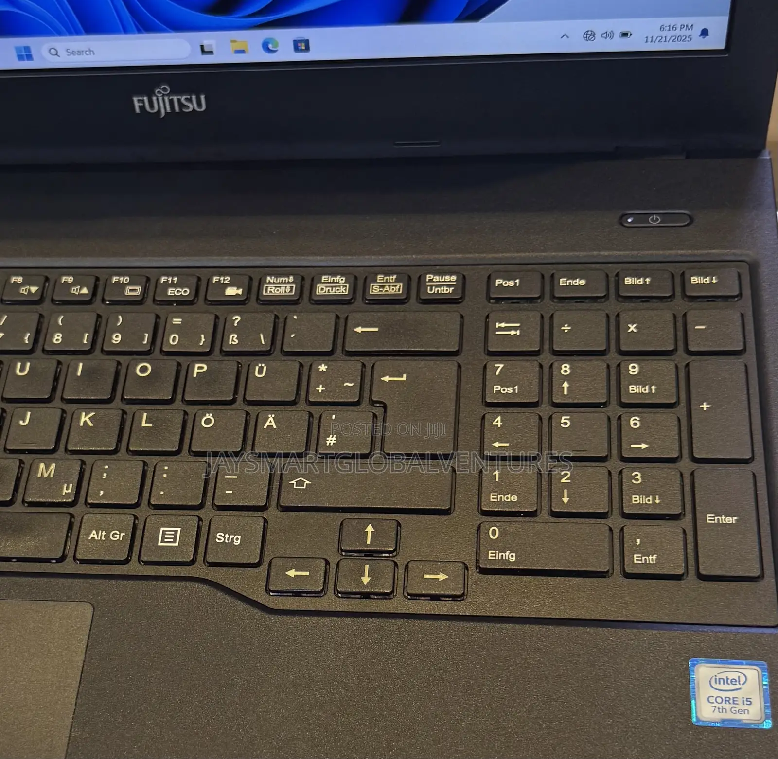 Laptop Fujitsu Lifebook A357 8GB Intel Core i5 SSD 160GB