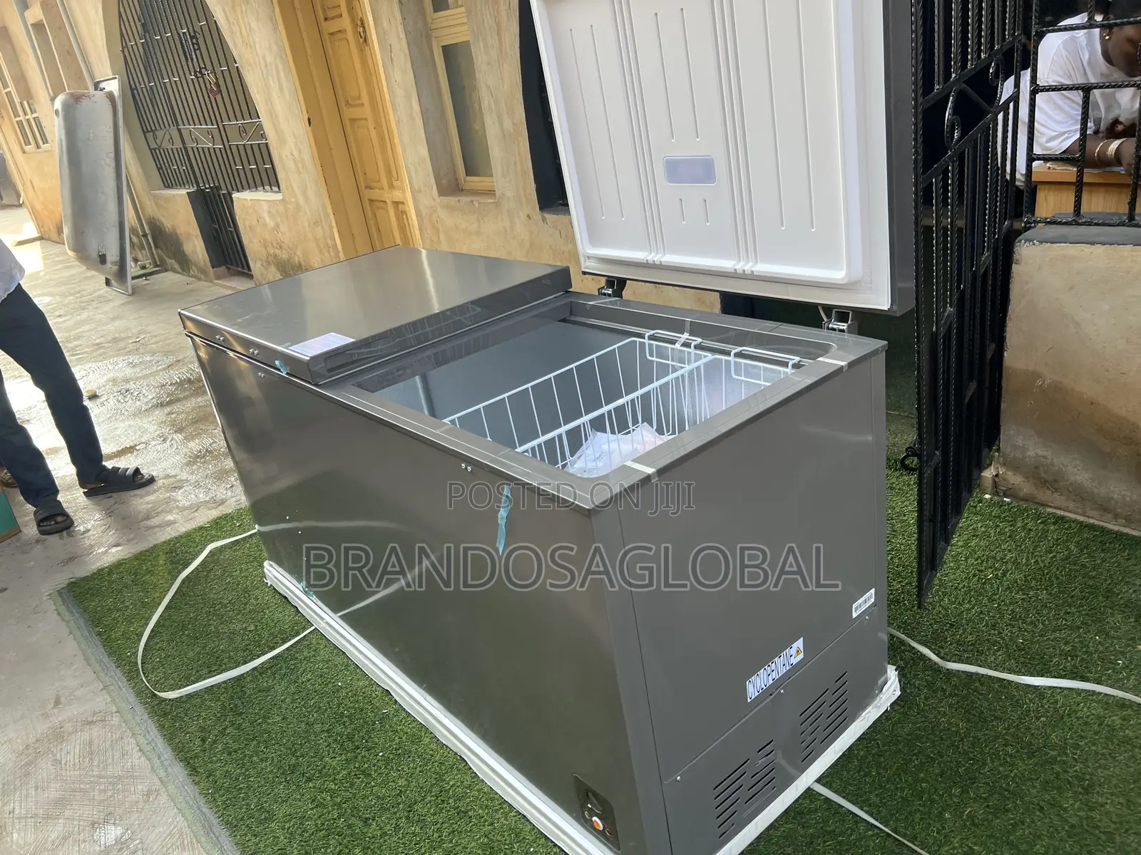 Hisense 500l Silver Double Door Freezer Frz Fc 66dd Fast Chill