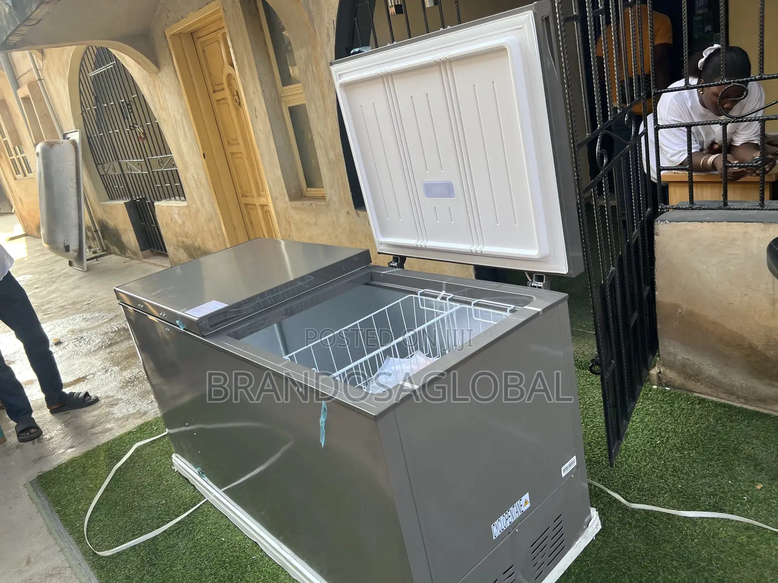 Hisense 500l Silver Double Door Freezer Frz Fc 66dd Fast Chill