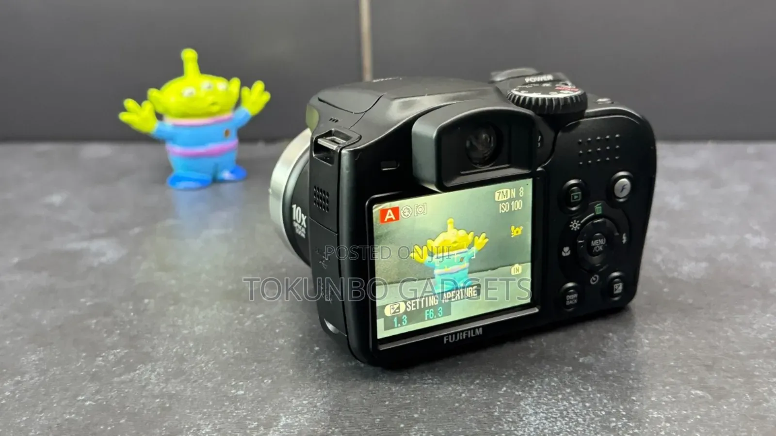 Fujifilm Finepix S5700 7.0mp Digital Camera - Black