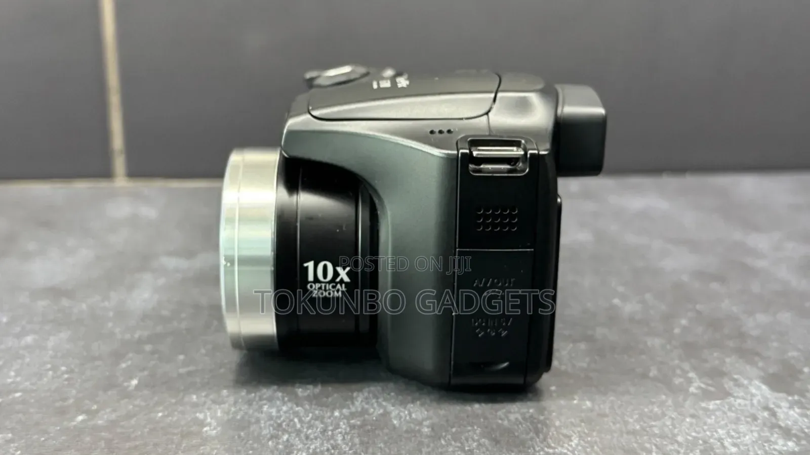 Fujifilm Finepix S5700 7.0mp Digital Camera - Black