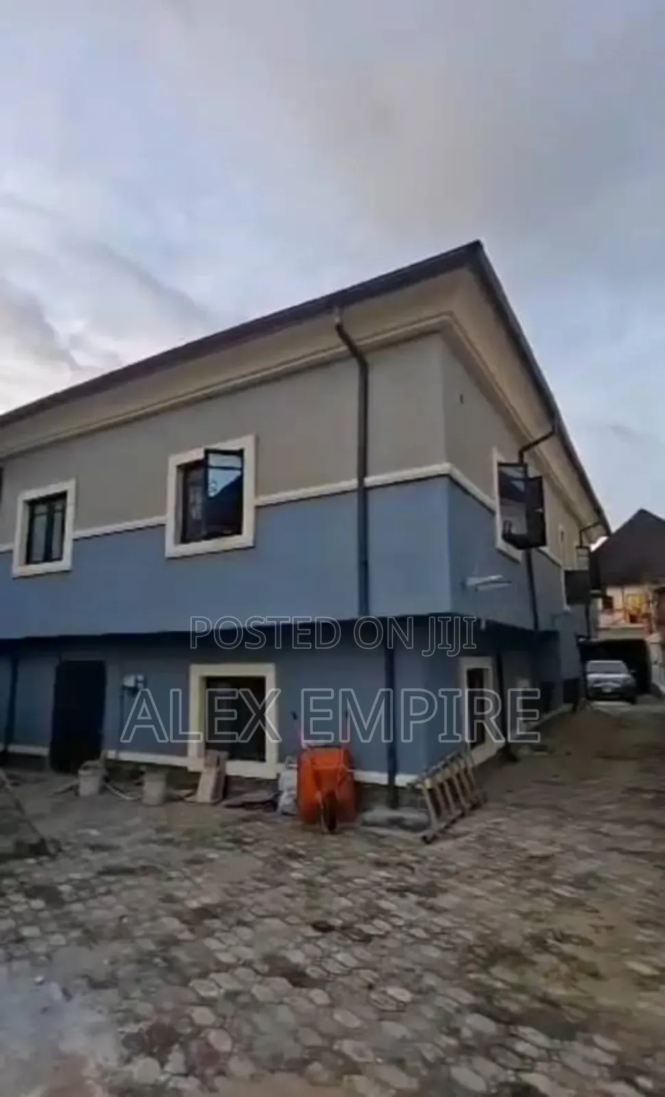 5bdrm Duplex in Ago Palace for sale