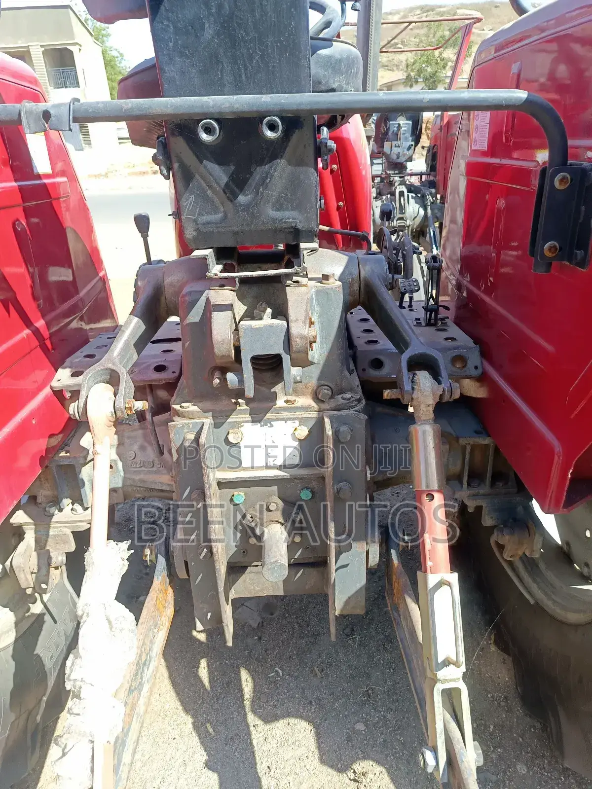 Used Mahindra Tractor 605 Di