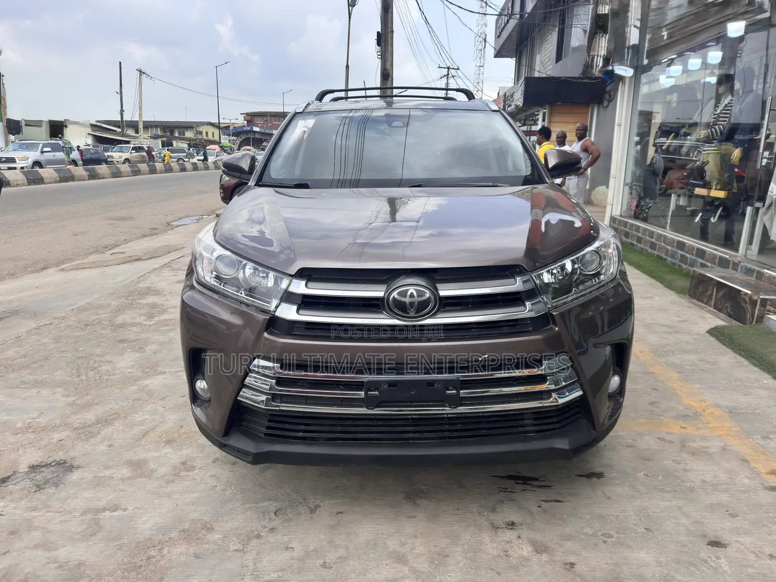 Toyota Highlander XLE 4x4 V6 (3.5L 6cyl 8A) 2018 Brown