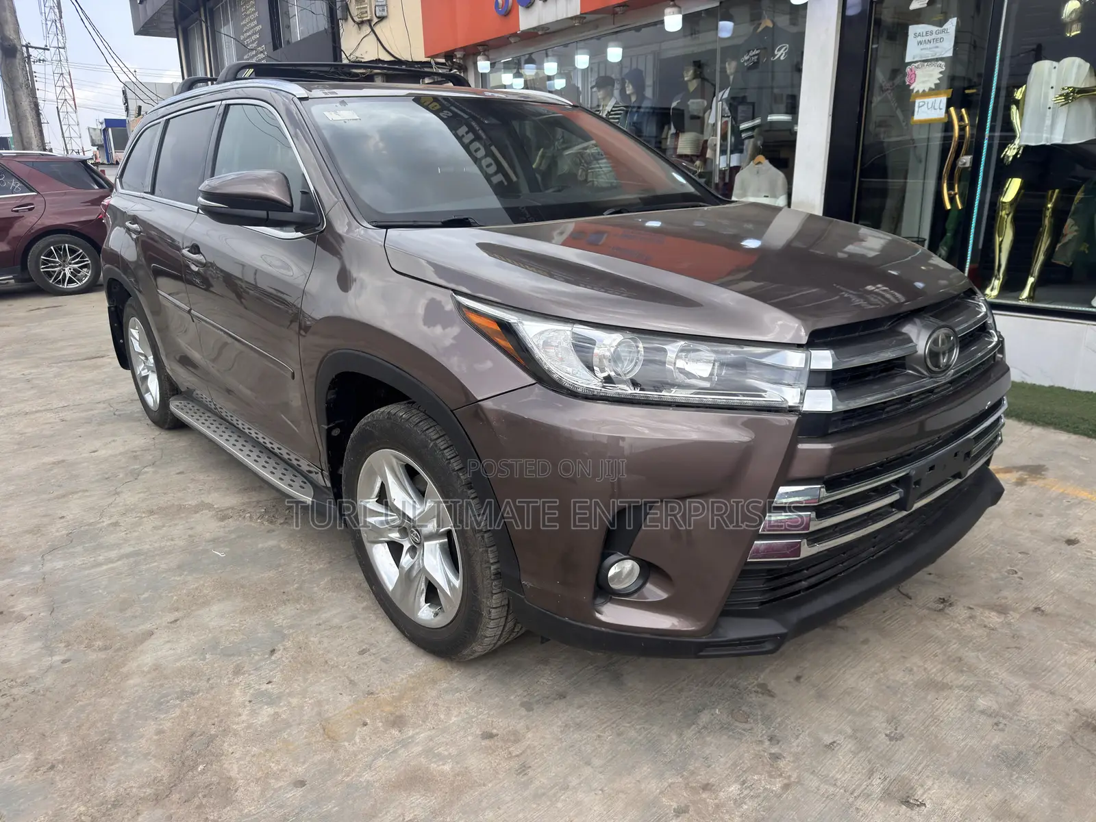 Toyota Highlander XLE 4x4 V6 (3.5L 6cyl 8A) 2018 Brown