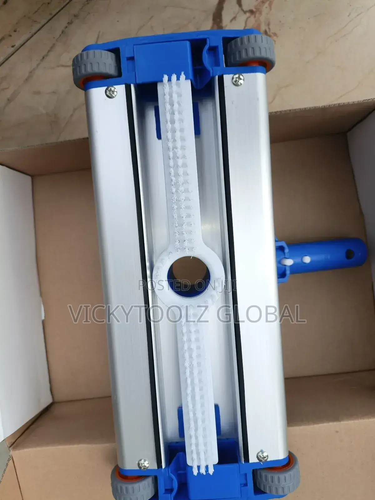 Vacuum Head Swimming Pool Brush