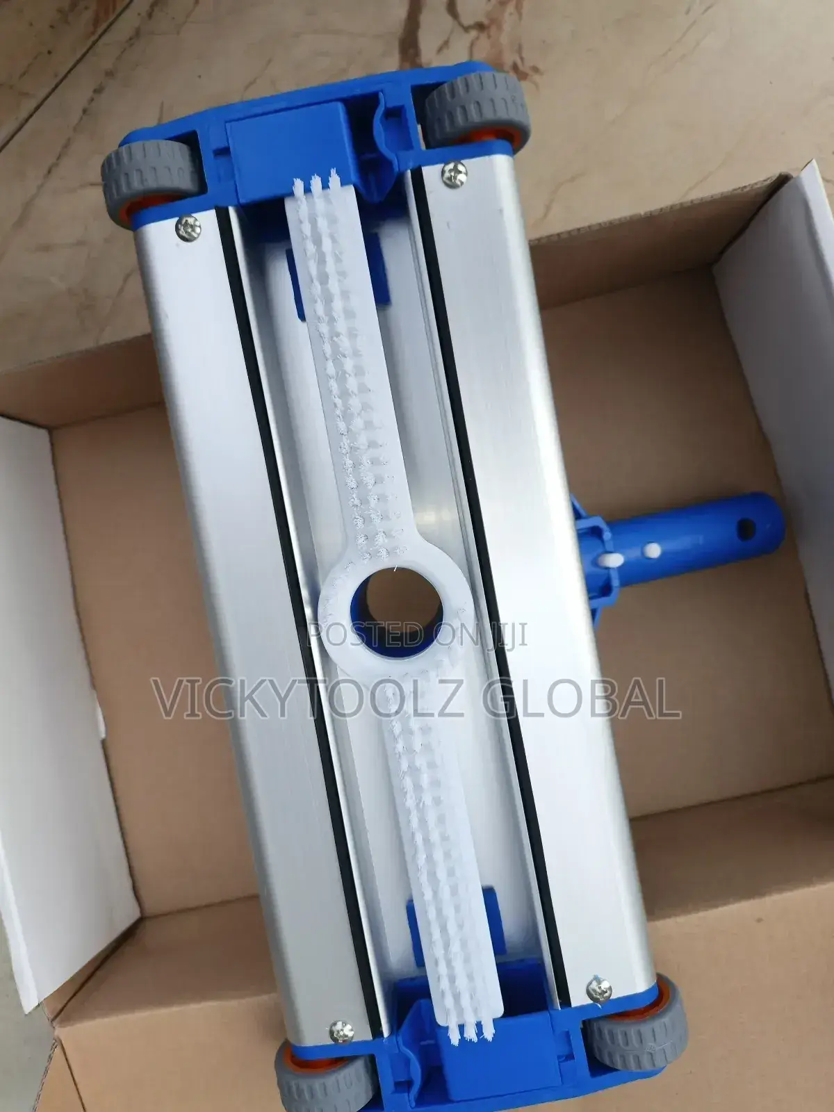 Vacuum Head Swimming Pool Brush