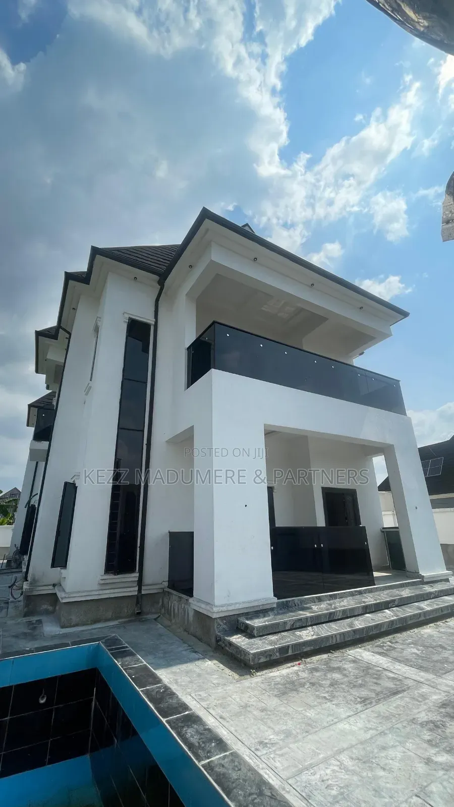 4bdrm Duplex in Cedarwood Garden for sale
