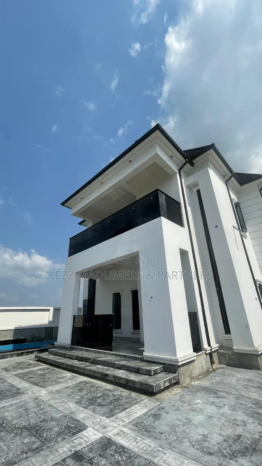 4bdrm Duplex in Cedarwood Garden for sale