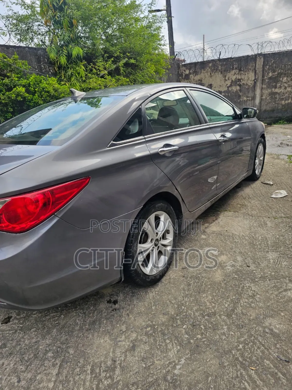 Hyundai Sonata 2012 Gray