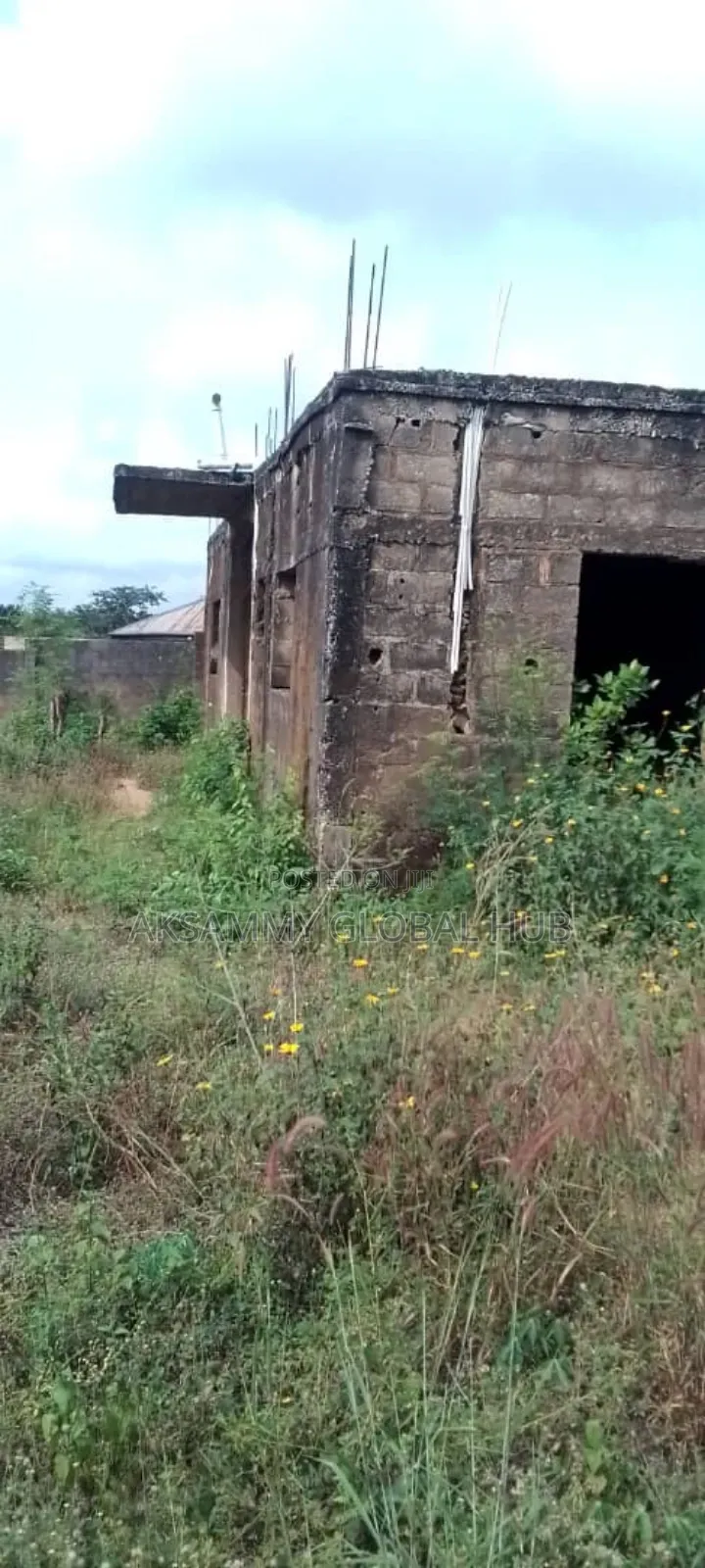 3bdrm Block of Flats in Arapaja. Ibadan for sale
