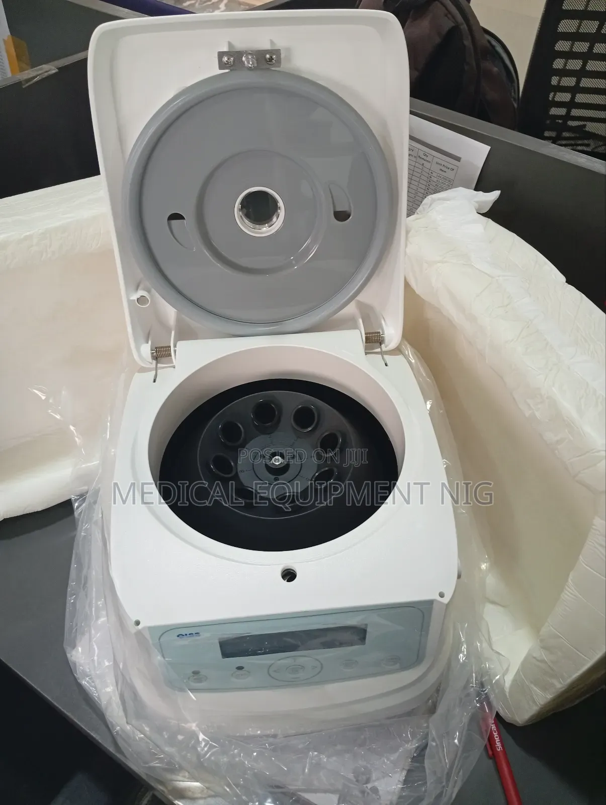 Delab Q0408e Low Speed Centrifuge