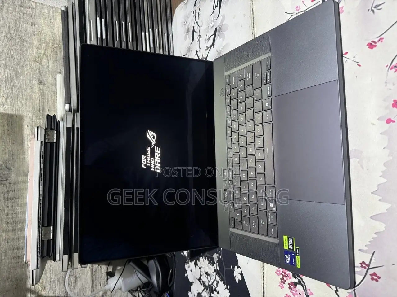 Laptop Asus ROG Zephyrus G16 16GB Intel Core Ultra 9 SSD 1T