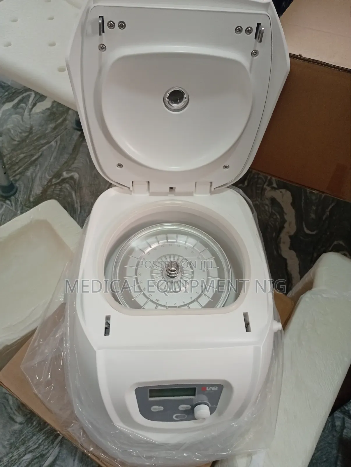 Dm1224 Hematocrit Centrifuge